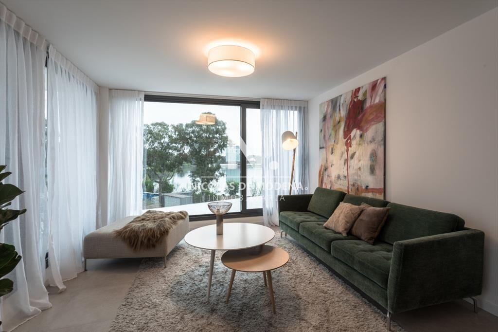 Apartamento de 2 Dormitorios frente al lago - de