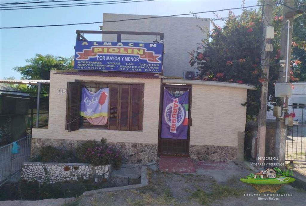 Se vende casa en zona Santa Catalina