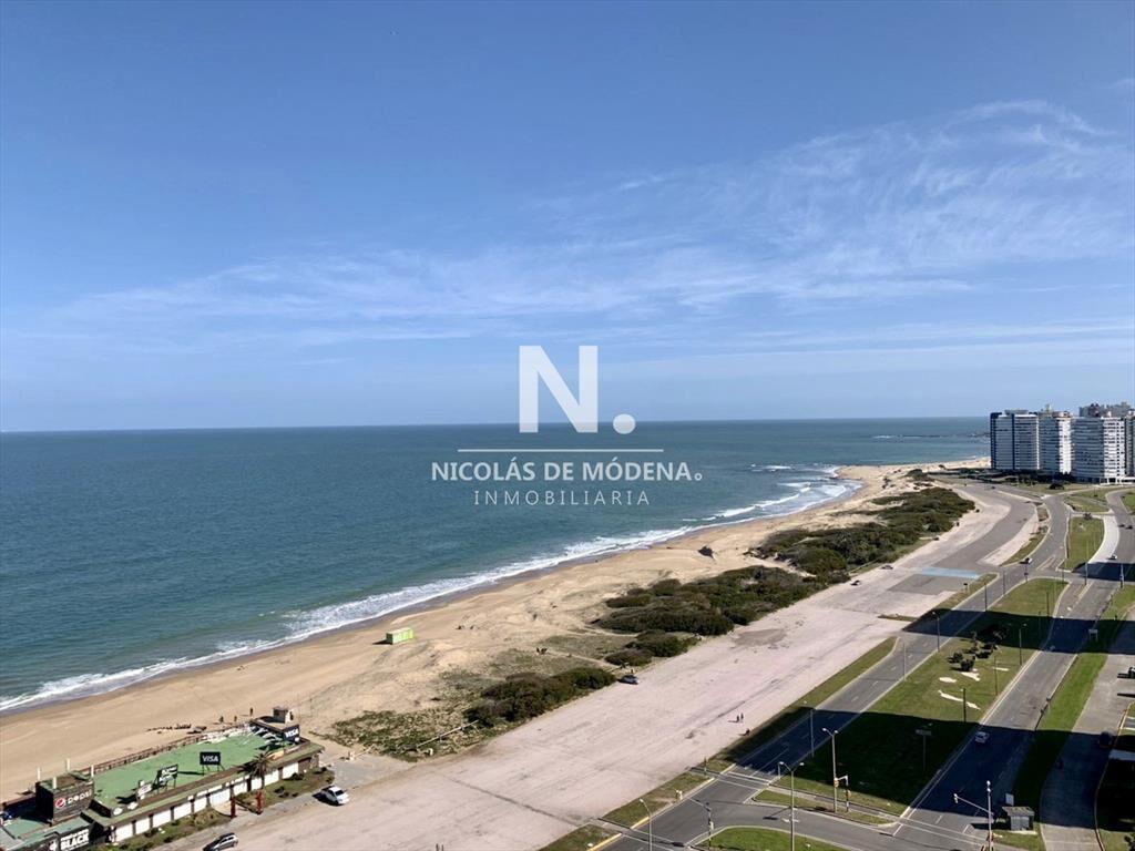 Le Parc Punta del Este Departamento esquinero a estrenar en