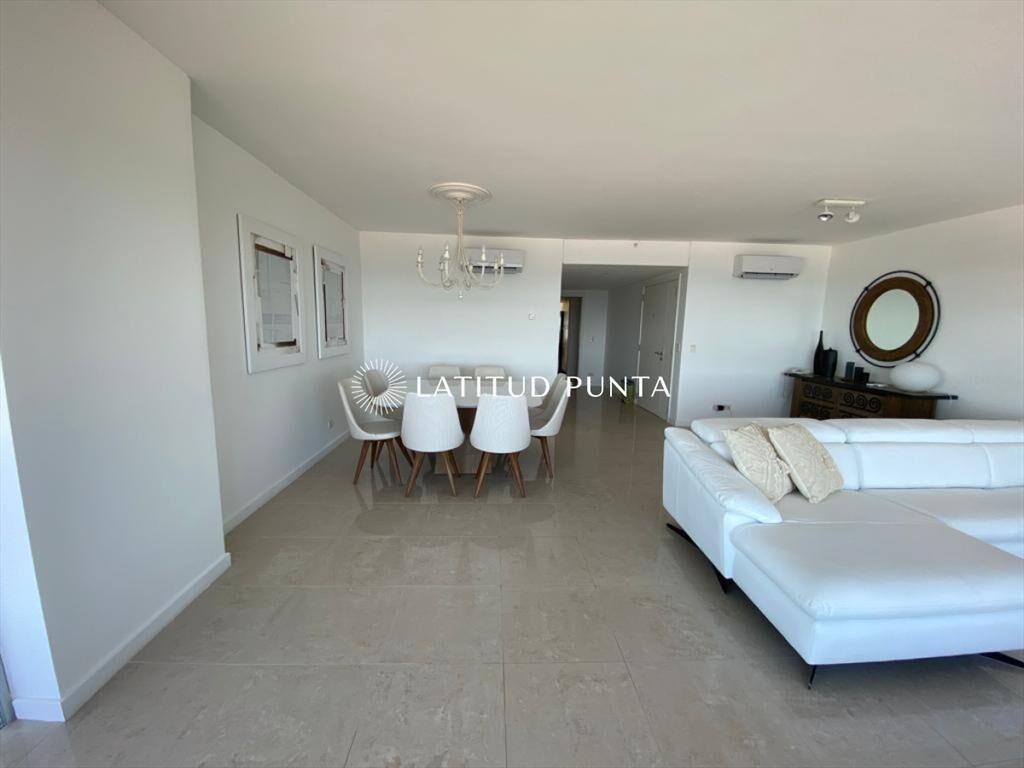 Le Parc, tres suites más dependencia