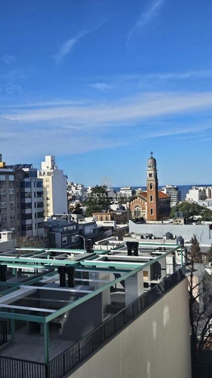 APARTAMENTO EN GOLF DE 2 DORMITORIOS Y 2 BAÑOS CON GARA...