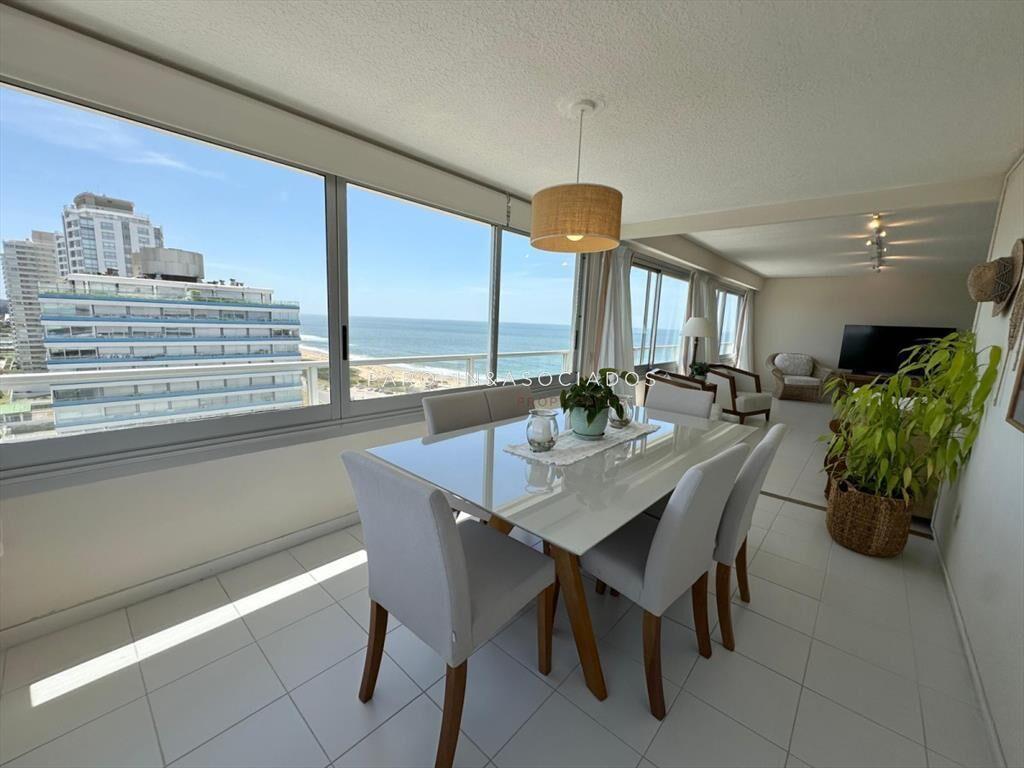 Oportunidad  en venta de 3 dormitorios en Tiburon