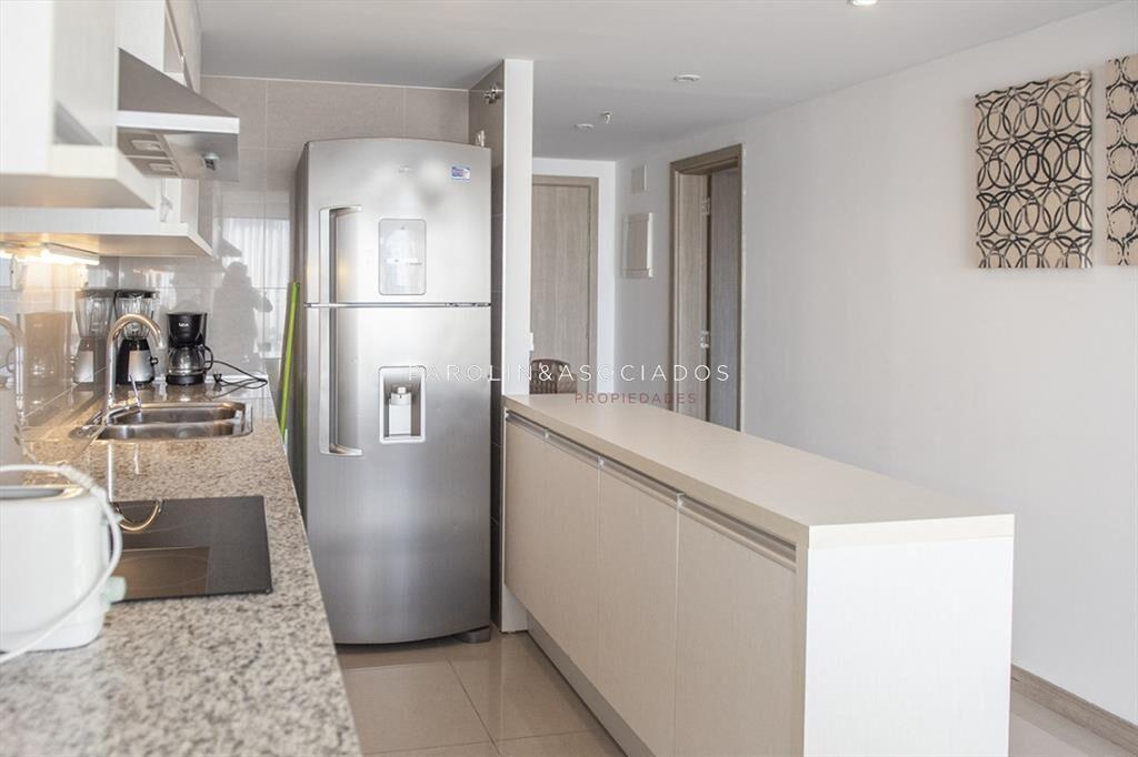 Piso alto con vista panoramica, 1 dormitorio y en