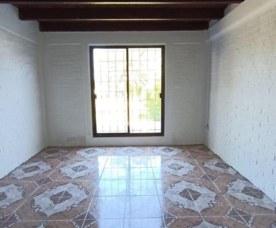 Casa en excelente punto de Colonia