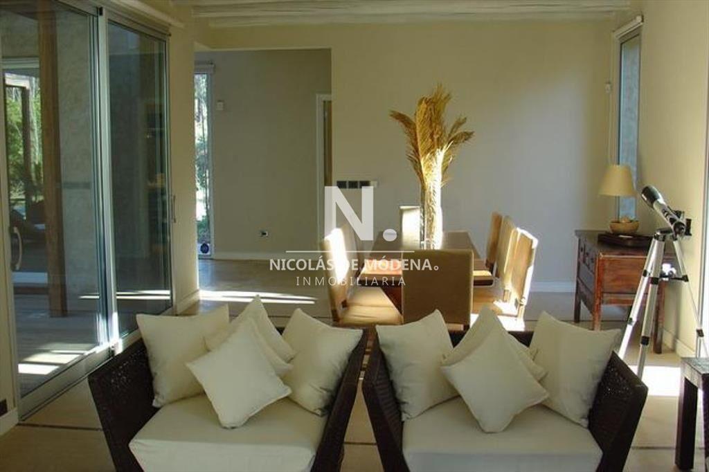 Casa en Laguna Blanca en Alquiler