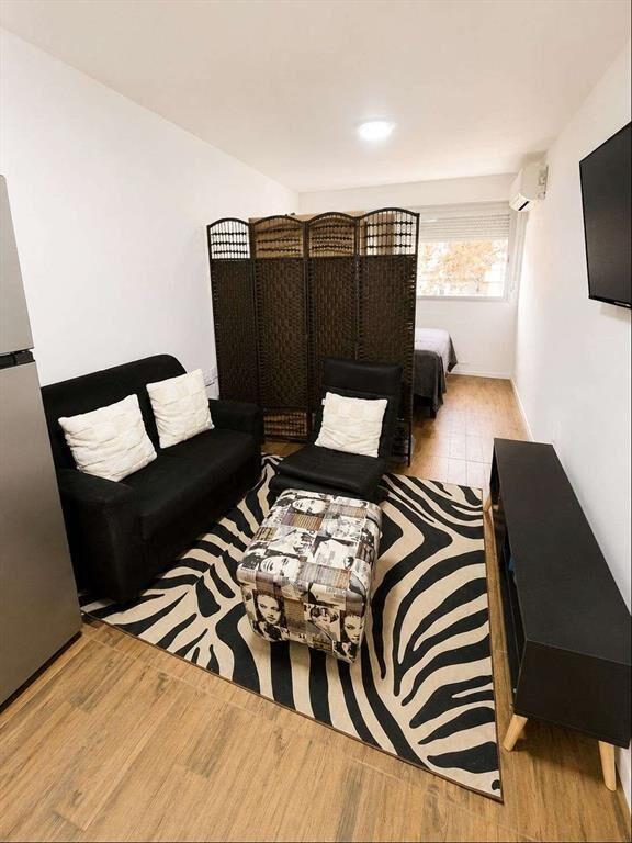 MONOAMBIENTE AL FRENTE EN VENTA CON RENTA CENTRO