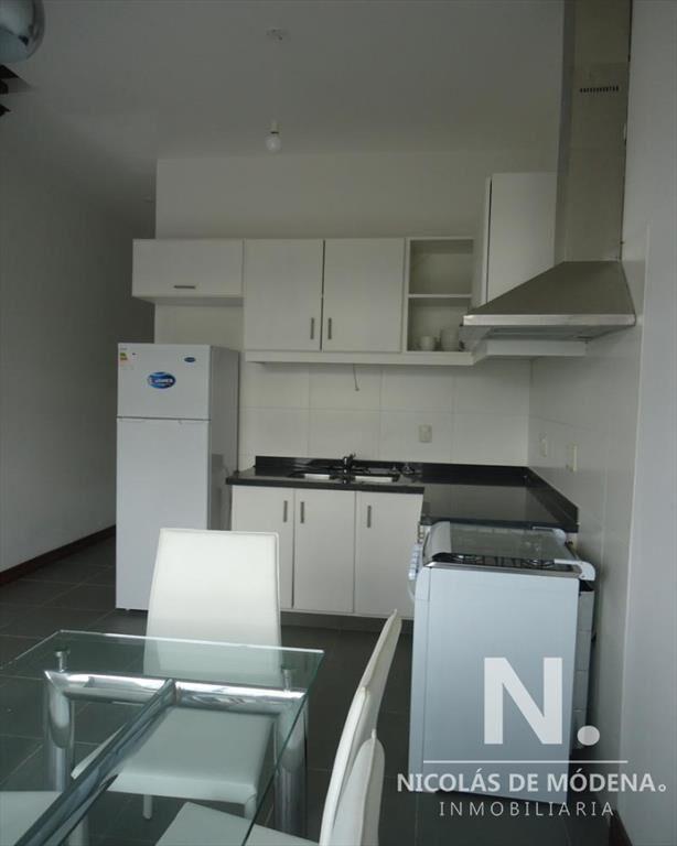 Apto en venta  de un dormitorio y parrillero propio - Manan