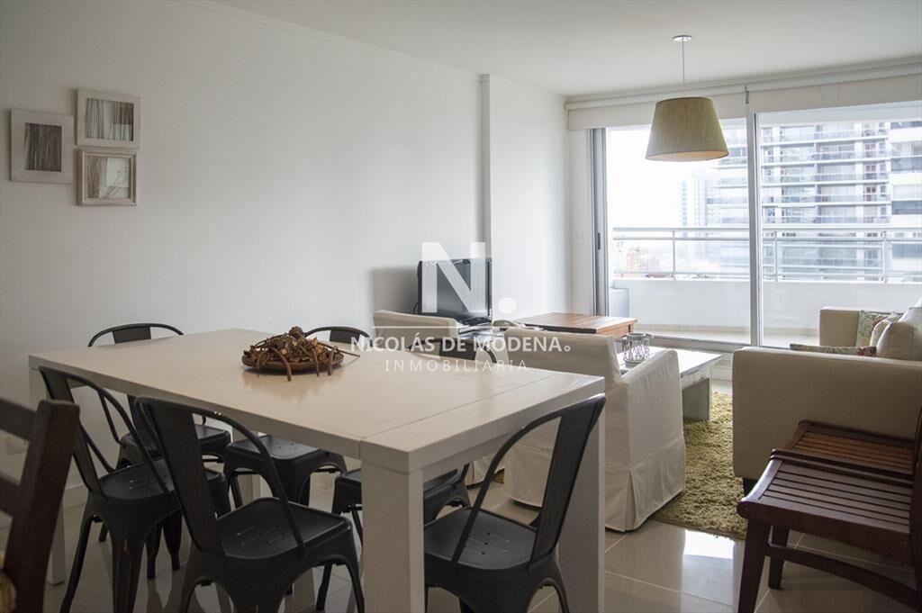 Departamento de 2 dormitorios en venta en torre