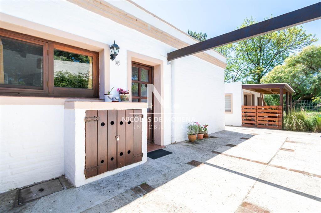 Hermosa casa PH en venta en Barrio Jardines de