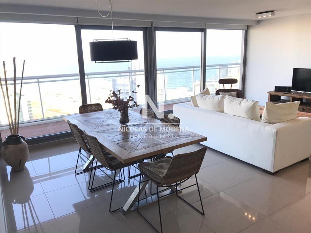 Departamento, de 2 suites, a la venta en Punta