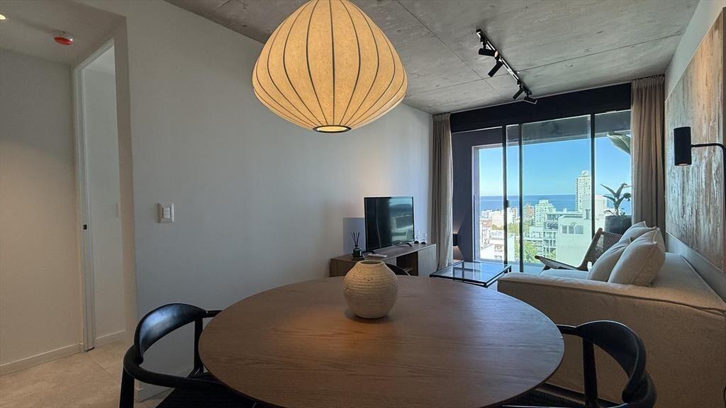 VENTA APARTAMENTO 1 DORMITORIO. EDIFICIO BRUSCO