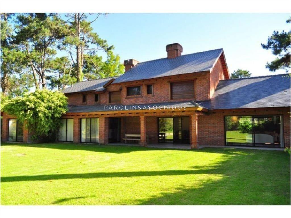 Casa en venta de 4 dormitorios en Golf, Punta del