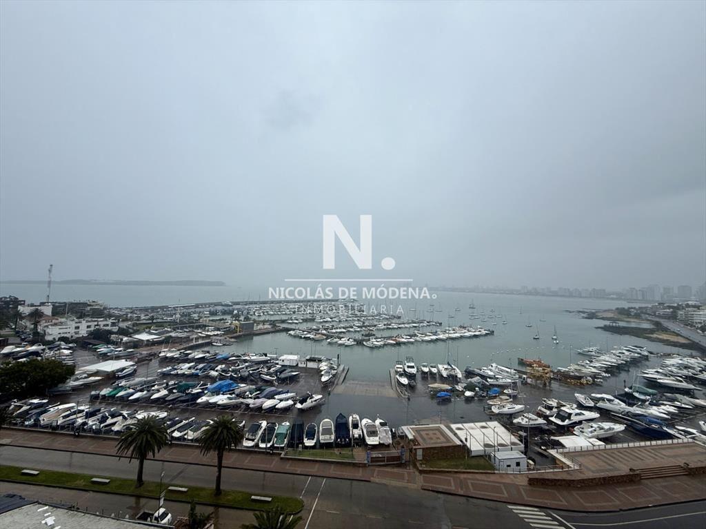 Apartamento en Venta - Edificio Puerto, Punta del