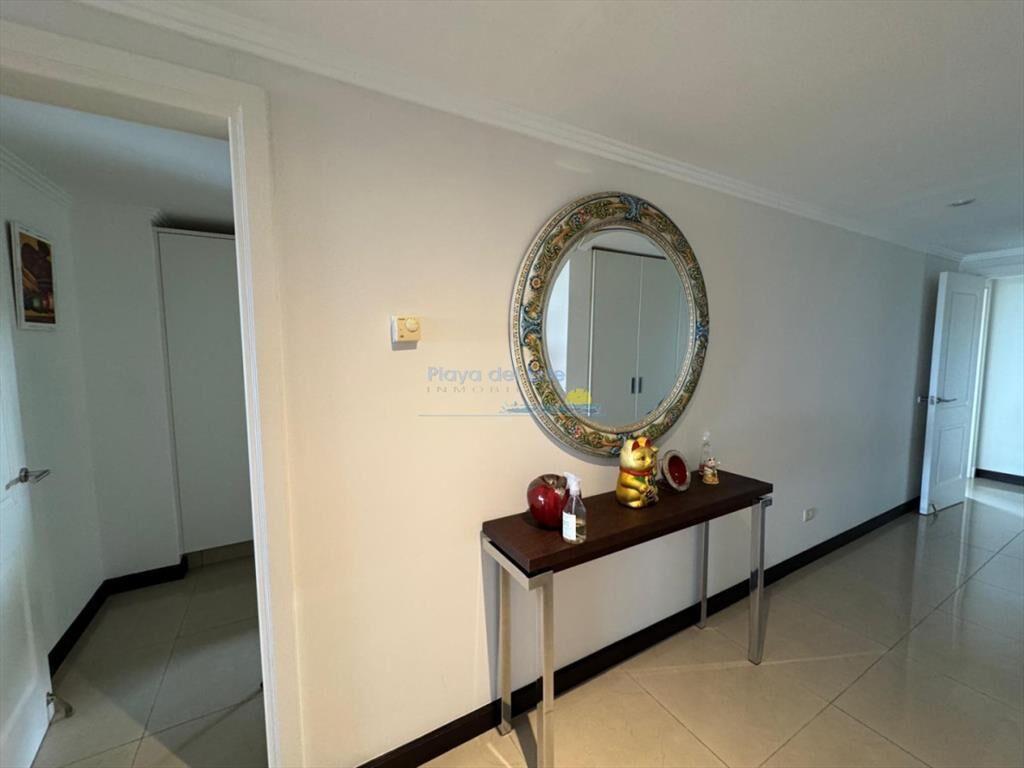 Apartamento en alquiler temporal de 4 dormitorios
