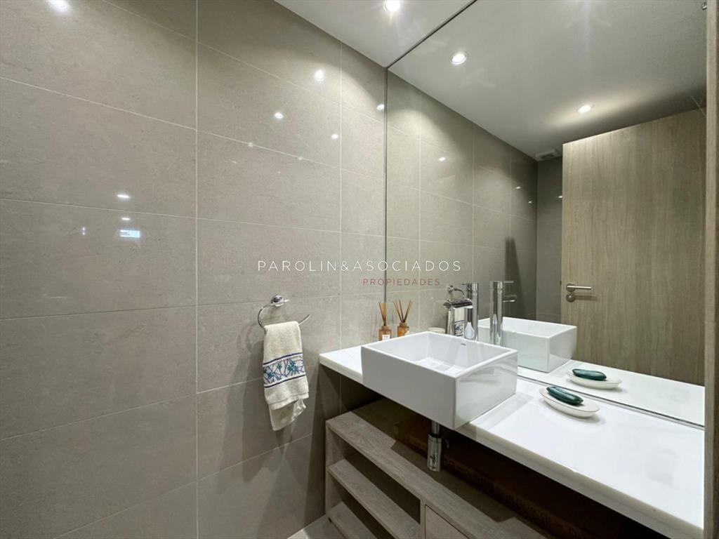 Departamento en Venta de 2 Dormitorios en Onix,