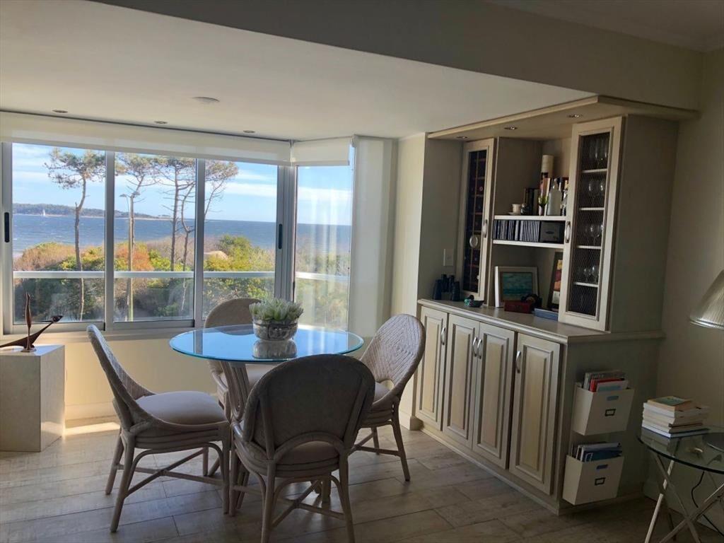 Apartamento totalmente reciclado frente al mar en la Playa