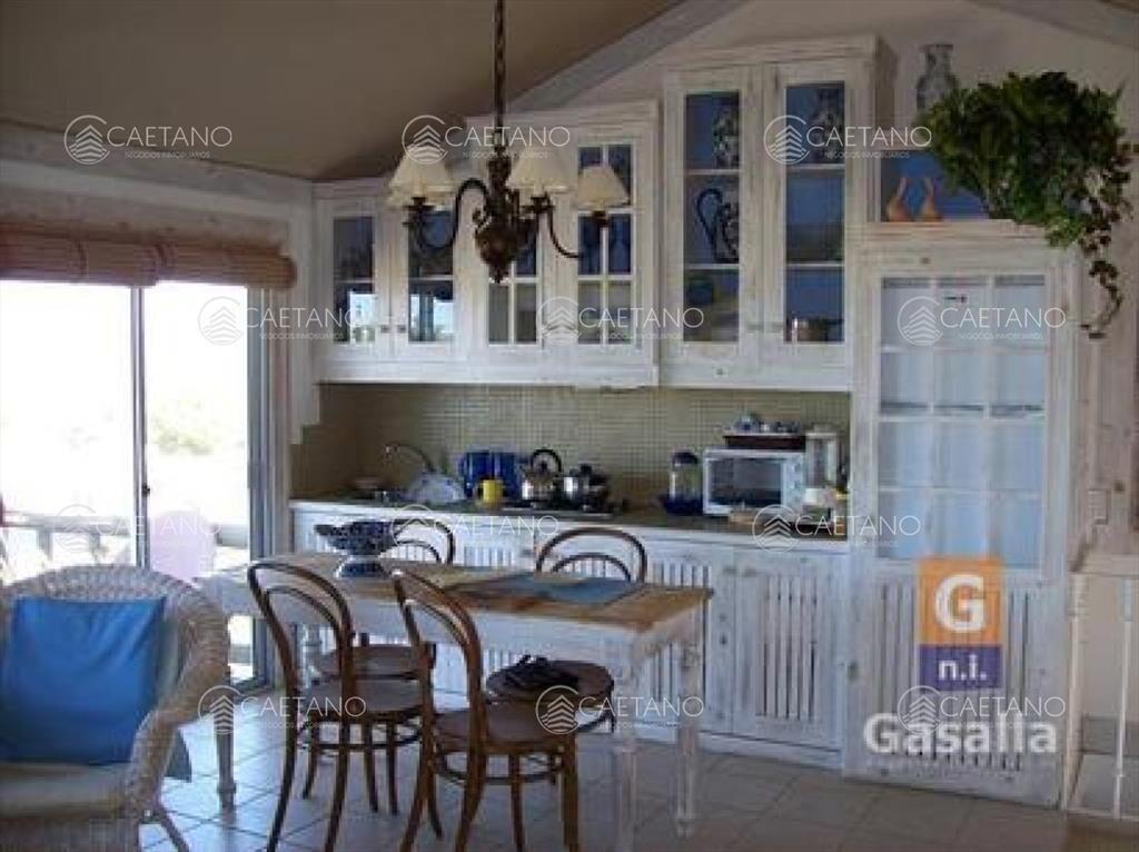 Casa en venta en El Chorro a 200 mts del mar