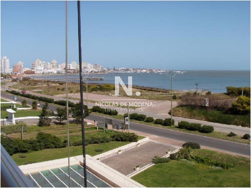 Hermoso Departamento en venta en Coral Tower.