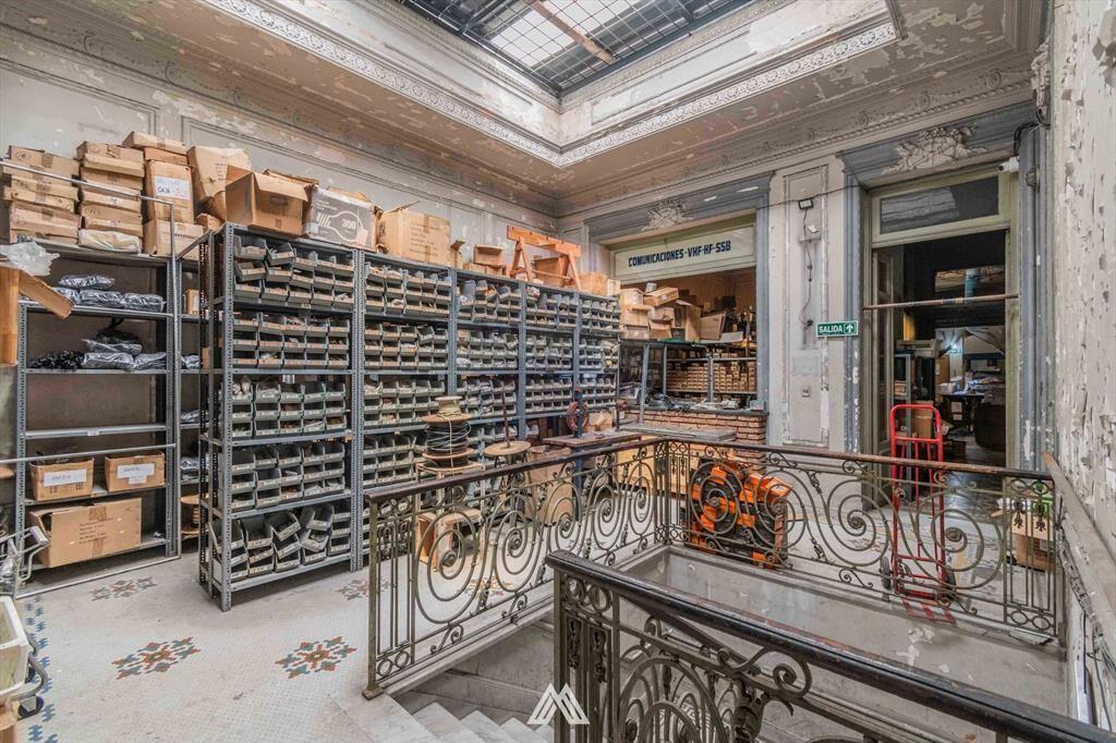 Venta gran local / padrón con 3 unidades en Centro