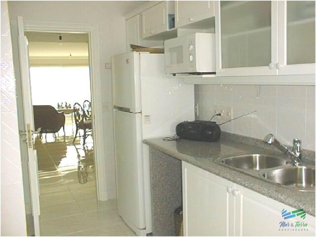En alquiler y venta.. primera línea playa