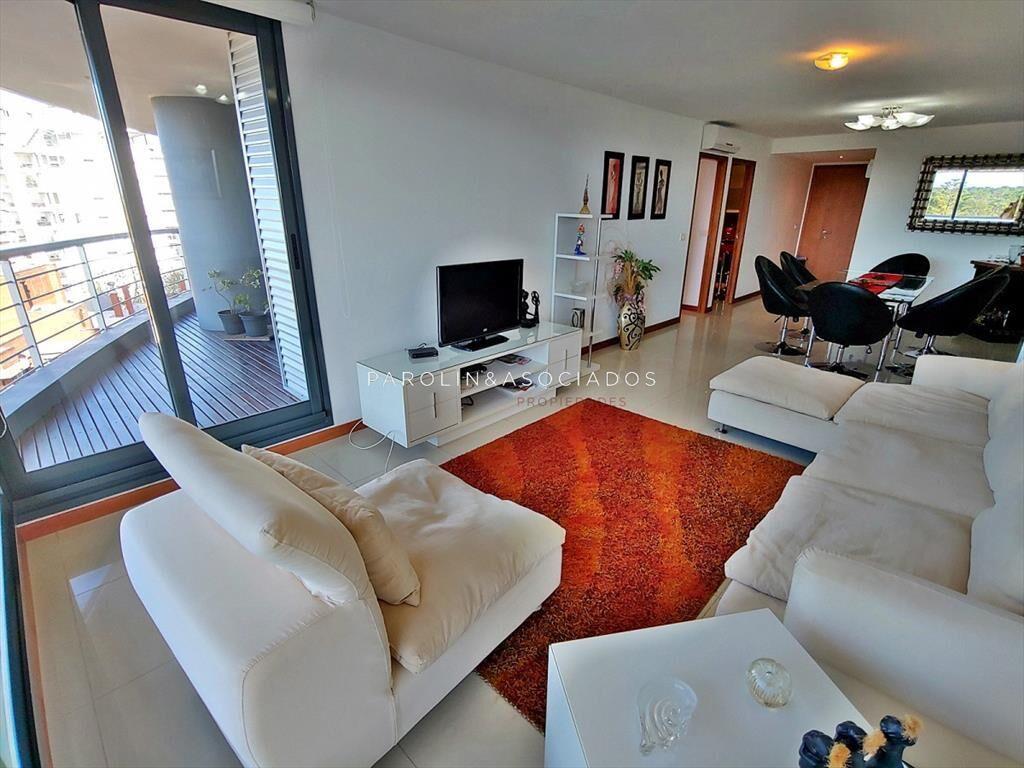 Apartamento en venta de 3 dormitorios en torre Tressesenta,