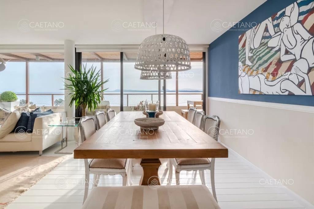 Venta apartamento 3 dormitorios más dependencia