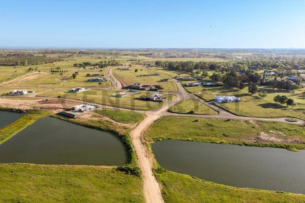 VENTA terreno de 816 M2 en Cava de la TAHONA posible PERMUTA