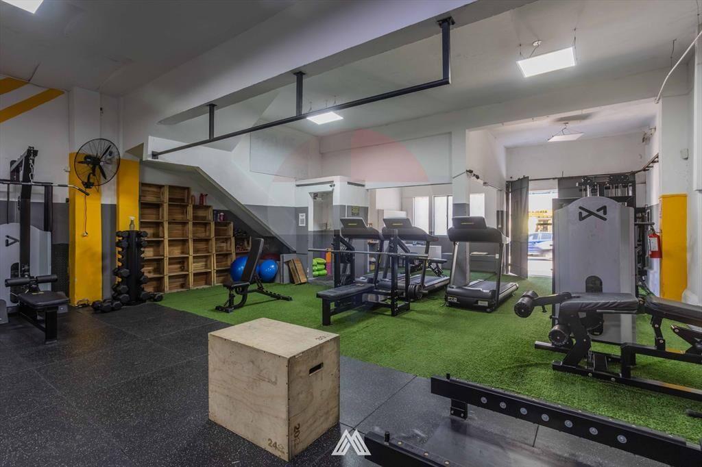VENTA LOCAL CORDON SUR MUY AMPLIO CON RENTA