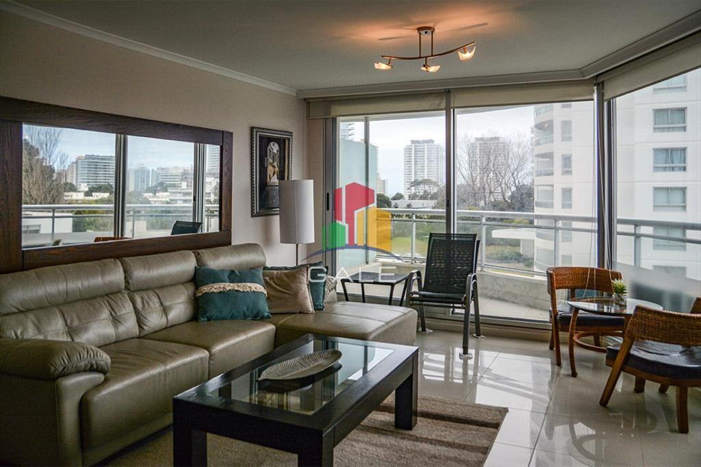 Departamento de 3 dormitorios en venta en Ocean Drive.