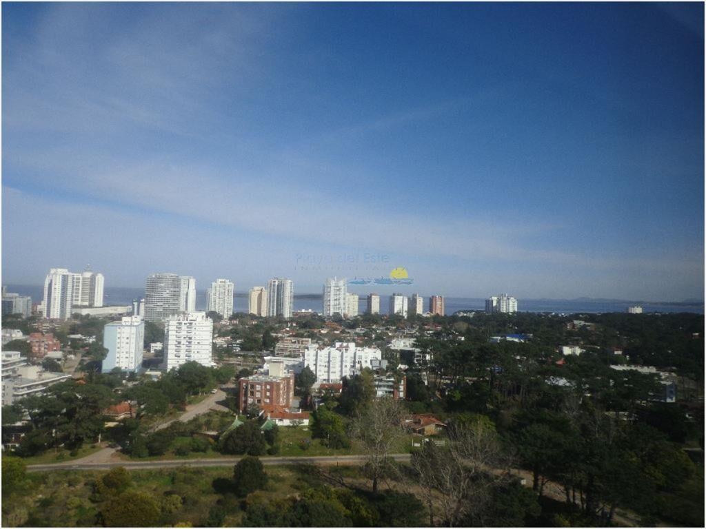 Apartamento en Venta de 2 dormitorios en Punta ,