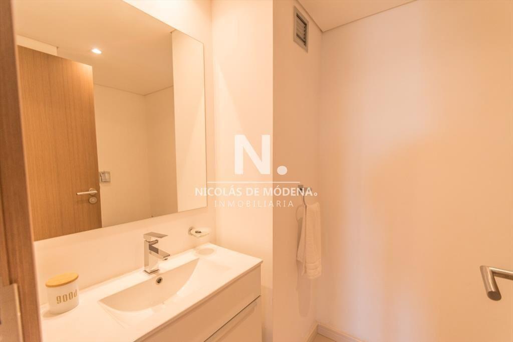 Departamento de 2 dormitorios en venta en Playa