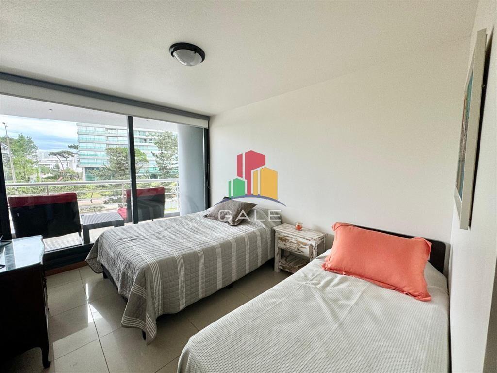 Apartamento en alquiler de dos dormitorios Playa Brava