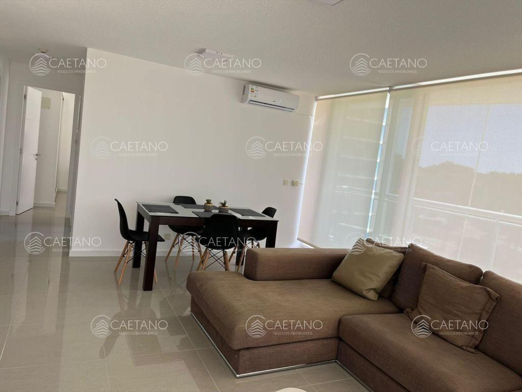 venta apartamento un dormitorio en Av. Roosevelt.