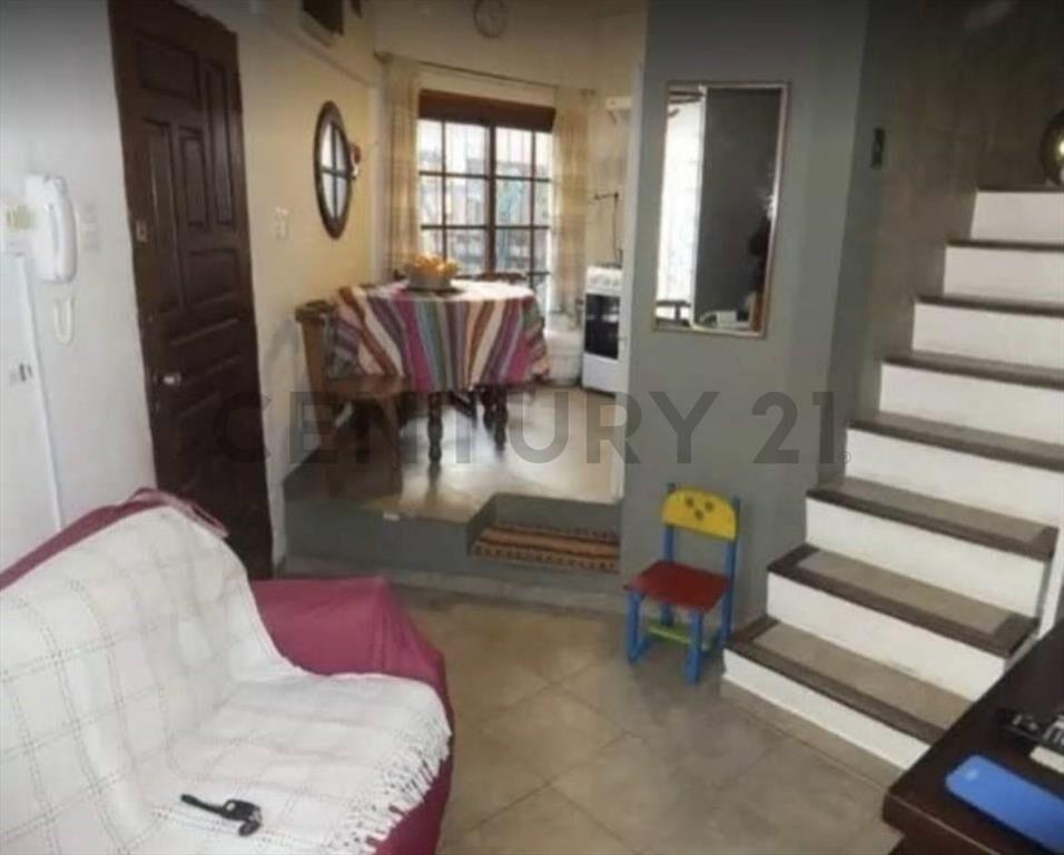 En venta , PH duplex / 2 Dorm + 2 Baños + 1 gge / Apta P/...