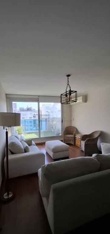 Se alquila Penthouse de 3 dormitorios con terraza y garage