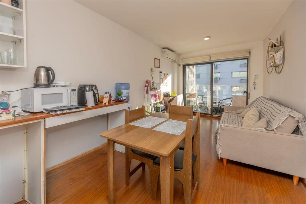 Venta apartamento 1 dormitorio con renta Cordon Sur.