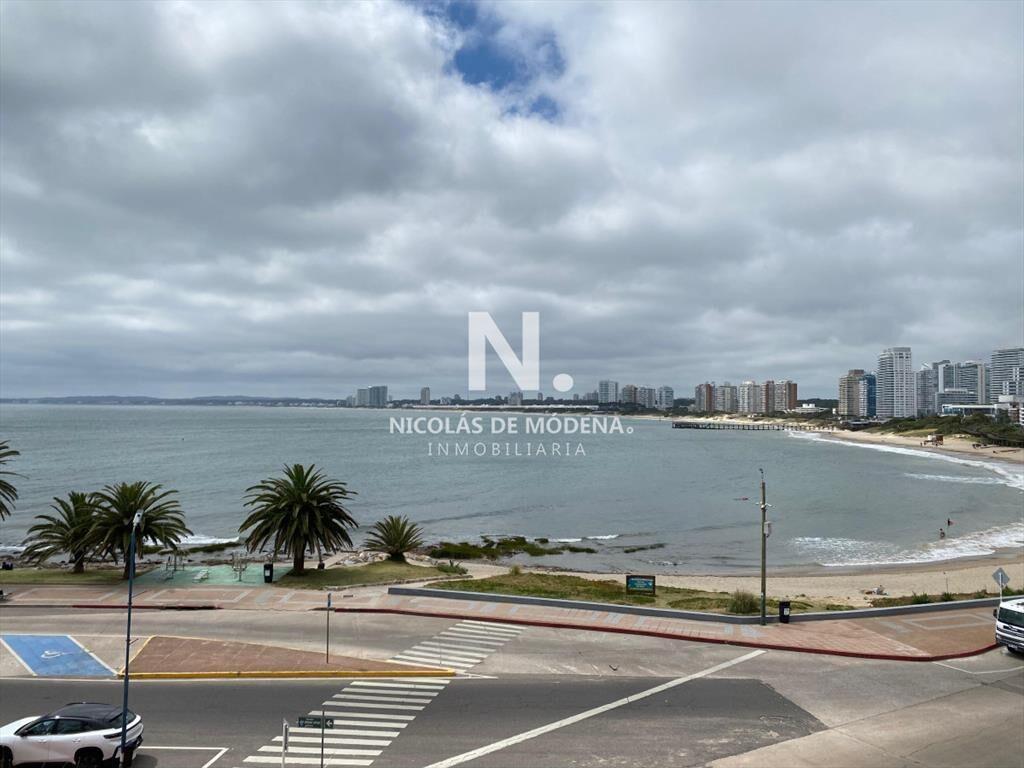 Vende apartamento con vista al mar de 3 Punta del