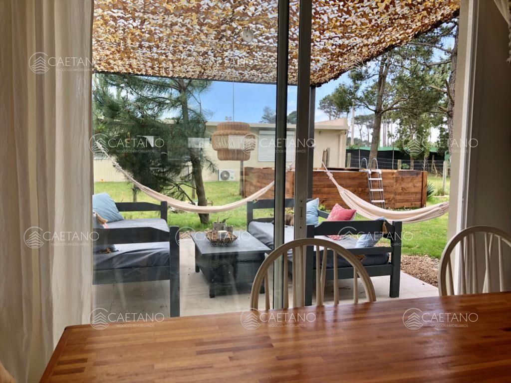 Casa 3 dormitorios barrio privado Punta del Este.