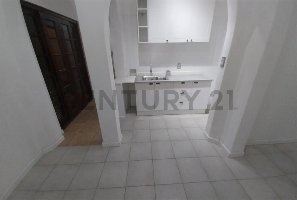 Oportunidad, Aprt 2 dorm RECICLADO con patio exclusivo! M...