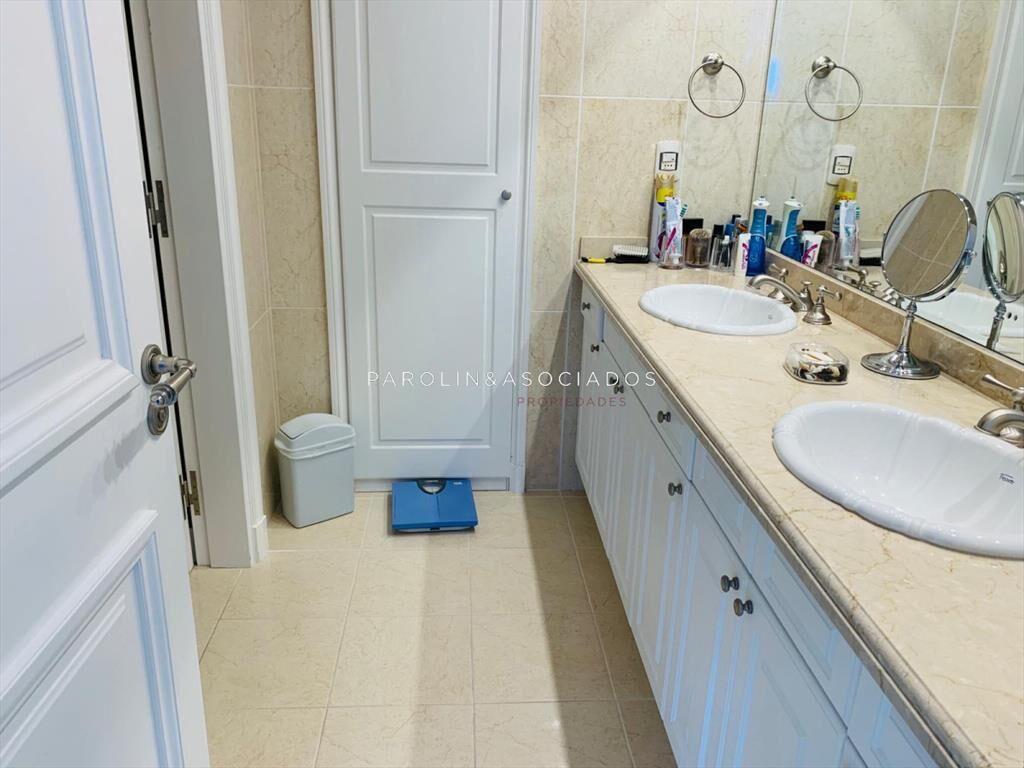 Apartamento en venta de 3 dormitorios en Le Punta