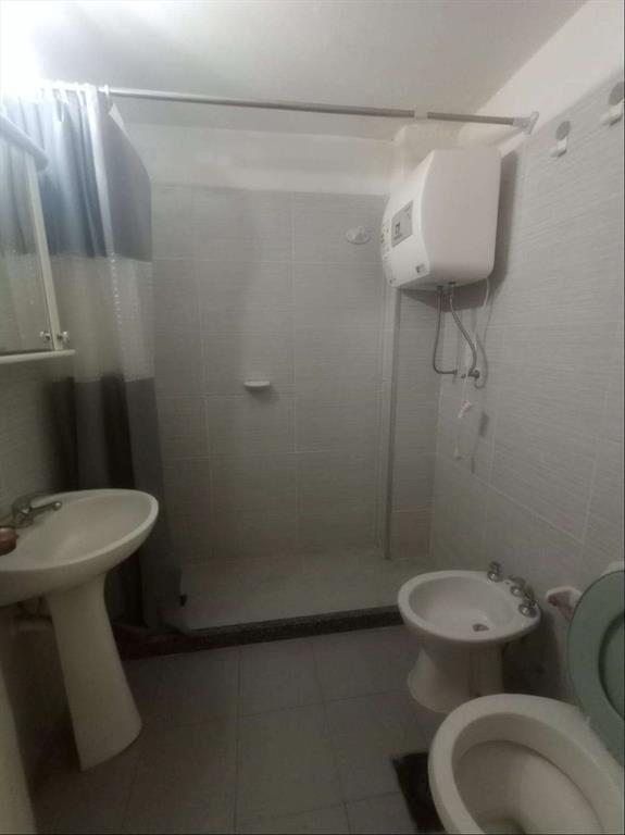 Venta monoambiente al frente con renta. Excelente ubicación