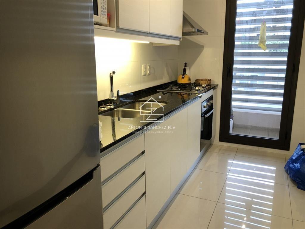 Apartamento de 3 dormitorios en zona club de