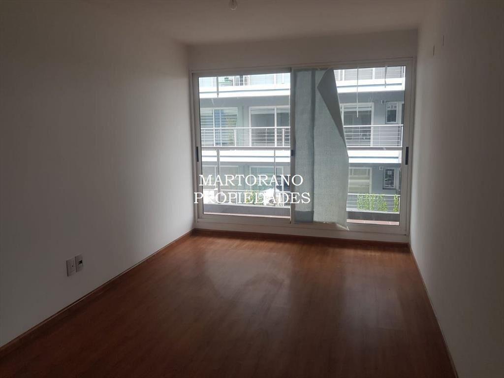 VENTA Av. de las Americas. Amplia terraza al frente 3 dorm