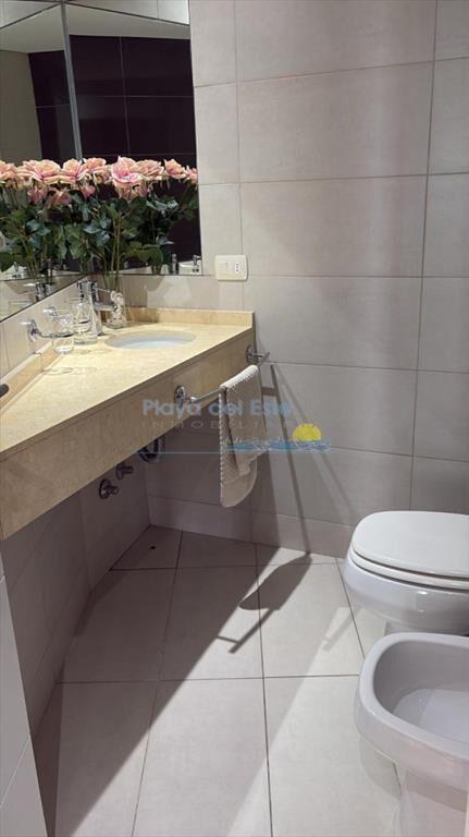 Apartamento en Alquiler de 3 dormitorios en Punta