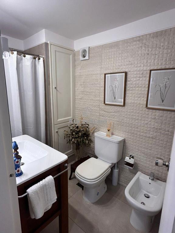 APARTAMENTO EN ALQUILER SIN MUEBLE. SIN GARAJE. DISPONIB...