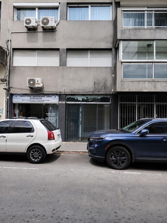 VENDO LOCAL COMERCIAL EN CORDON