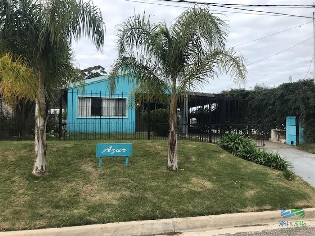 Muy linda casa en un barrio con buen entorno en Maldonado.