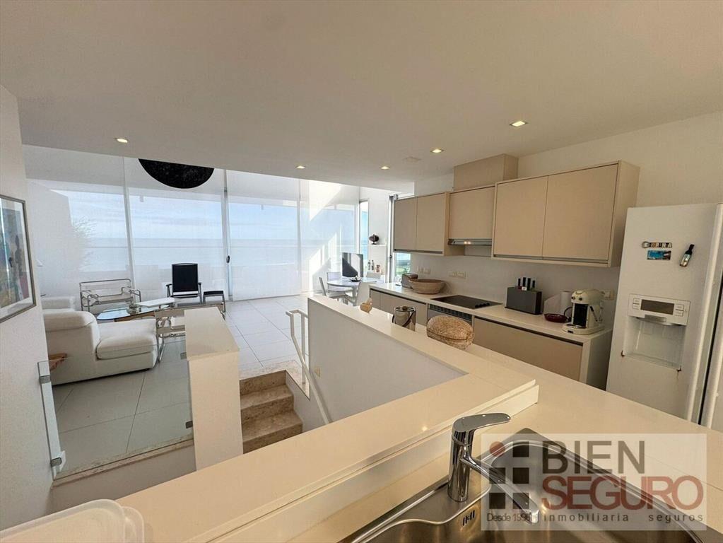 Penthouse dúplex en Rincón del Indio, a menos de 100 metros