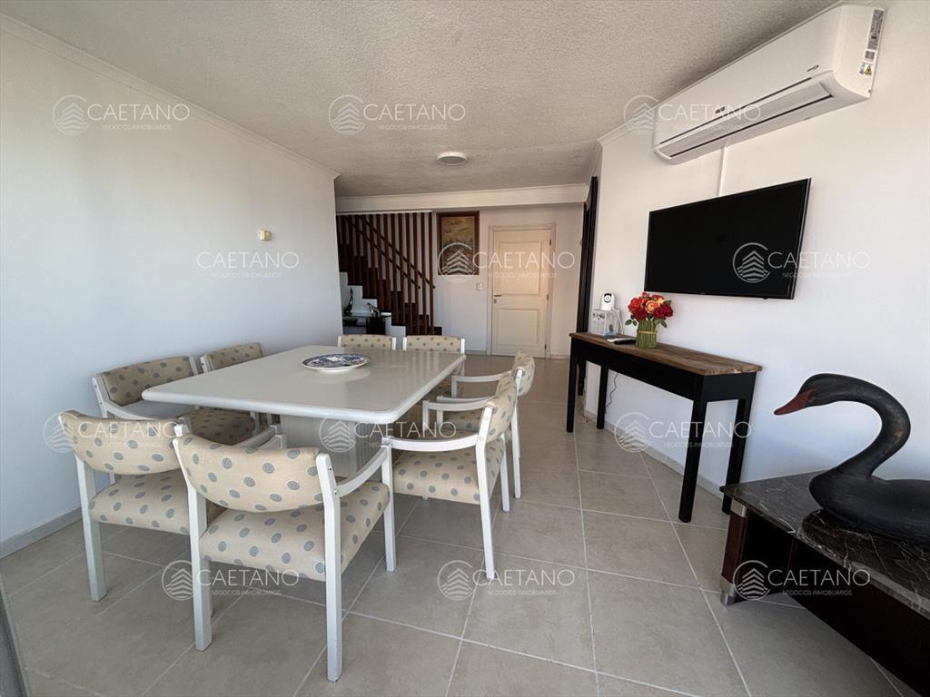 AV. CHIVERTA PENT HOUSE EN VENTA VISTA AL MAR
