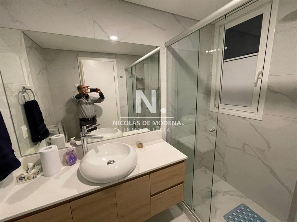 Excelente departamento, comodo e iluminado con al